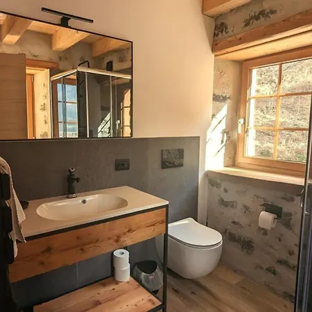 Garden And Spectacular Views Apartament Ger